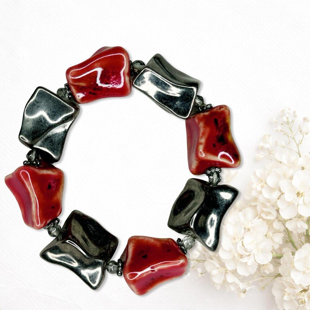 6608. Red and Black Ceramic Handmade Bracelet